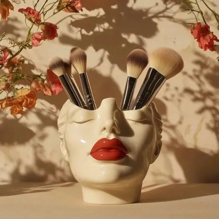 Amore Brush Holder