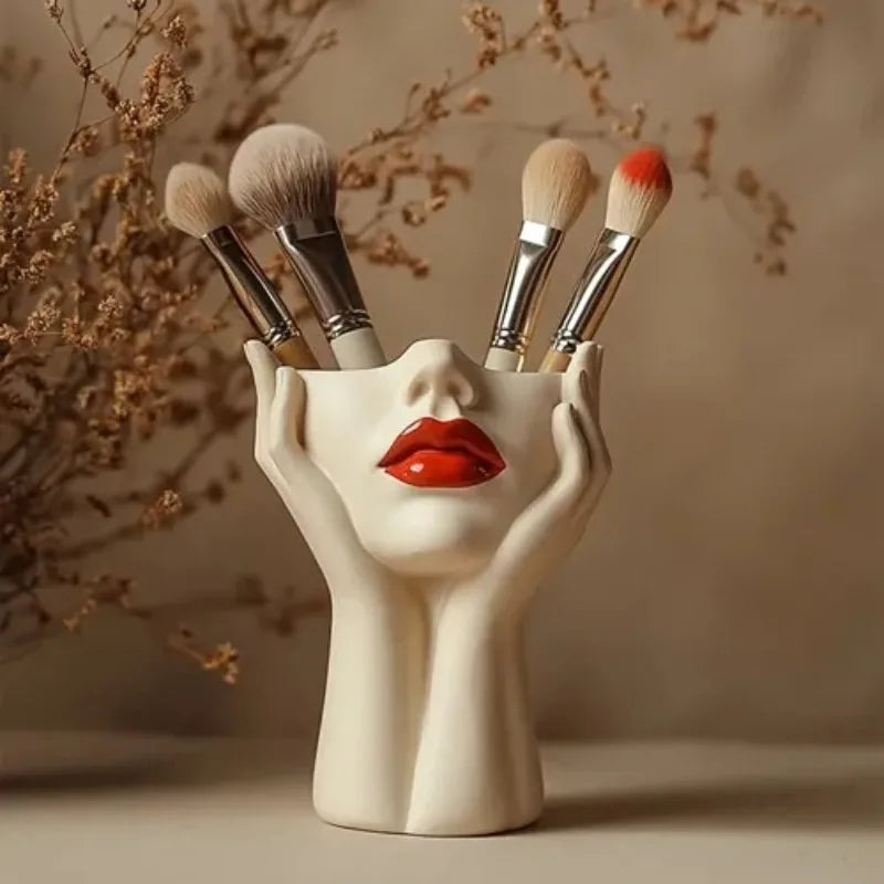 Amore Brush Holder