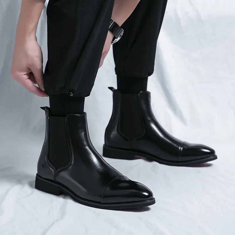 Calvino Leather Chelsea Boots