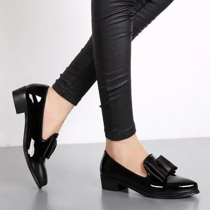 Sorelle Patent Leather Bow Flats